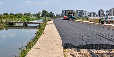 Göksu’ya 8 bin 500 ton asfalt hizmeti