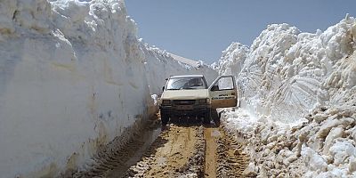 Göktepe Yaylasının karlı yolu açılıyor