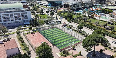 Göynük halı sahası yenilendi