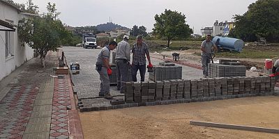 Göynük Mahallesi'nde yol ve kaldırım çalışmaları devam ediyor