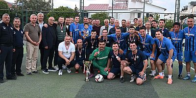 Grand Lig Kurumlar Yarışıyor Futbol Turnuvası’nı “Dostluk” kazandı