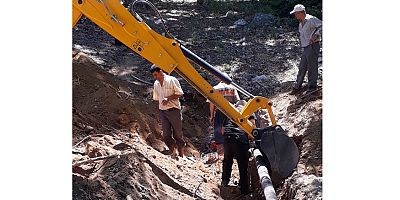 Gündoğmuş’ta asfalt altında kalan içme suyu hattı yenilendi