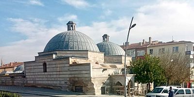 Gürer: “5 asır önce 5 yılda yapılan hamamın 8 yıldır restorasyonu bitirilemedi”