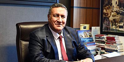 Gürer: “Atatürk’ün Cumhuriyeti emanet ettiği gençler mutsuz ”