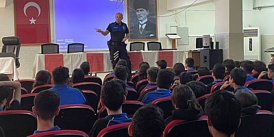 Güvenli Okullar Projesi Kapsamında Düzenlenen Seminerler Devam Ediyor