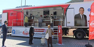 Halk Et Tır’ı Cumartesi günleri Finike’de