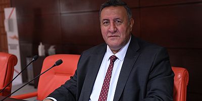 Hasılatı 880 bin TL’nin altında olan sanatçı vergiden muaf