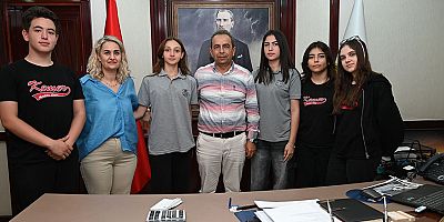 Hayallerindeki şehirleri yapay zekayla çiziyorlar