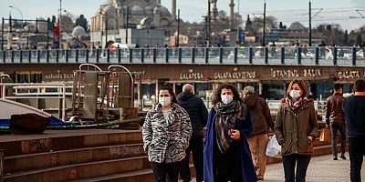 Her 100 korona hastasından 3’ünde inme görülüyor