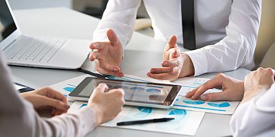 Her iki şirketten biri İK yönetiminde akıllı teknolojilerden yararlanacak!