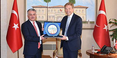 Hollanda Ankara Büyükelçisi Joep Wijnands, Vali Yazıcı'yı ziyaret etti