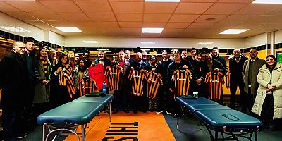 Hull City, seyahat partneri Corendon Airlines'a Sheffield Wednesday maçında ev sahipliği yaptı