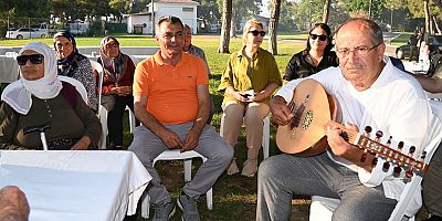 Huzur evi sakinleri Boğaz Otel'de piknik keyfi yaptı