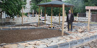 İbradı’da kaldırımlar yenileniyor