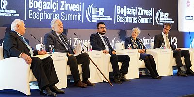 İlber Ortaylı ‘Atatürk ve Dünya’ panelinde konuştu