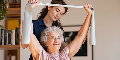 İlerleyen yaşlarda ortaya çıkabilen yeni sağlık sorunu: “Sarkopeni”