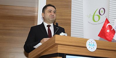 İlk ders Rektör Türkdoğan'dan