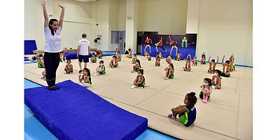 İlk dersimiz cimnastik