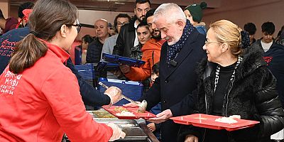 Isparta Belediyesi binlerce vatandaşı iftar sofrasında buluşturuyor