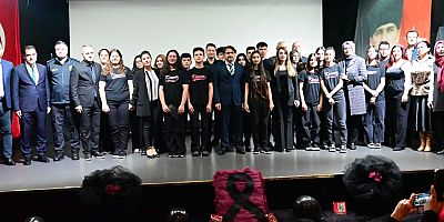 İstiklal Marşı’nın Kabulü törenle kutlandı