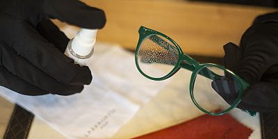 İyi temizlenmeyen gözlükler