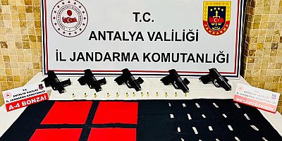 Jandarma düzenlediği başarılı operasyonla uyuşturucu tacirlerini yakaladı