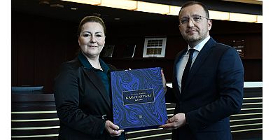 “Kâğıt Kitabı” Millet Kütüphanesi’nin Nadir Eserler Bölümünde Yerini Aldı!