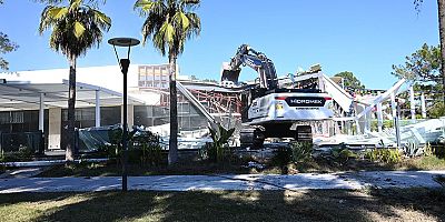 Kaçak yapıların yıkımı sürüyor 