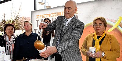 Kadın kooperatiflerinden tarhana ikramı