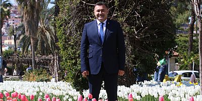 Kadir Geceniz Mübarek Olsun