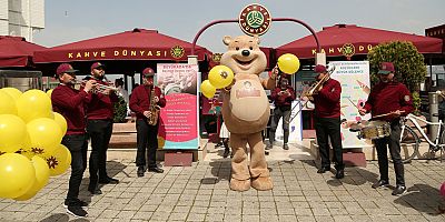 Kahve Dünyası Zaferin 100.yılını coşkuyla kutluyor