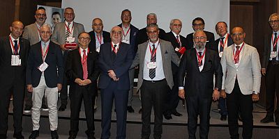 Kalp Cerrahisinde Küçük Kesi Yöntemi ve Robotik Cerrahi Masaya Yatırıldı