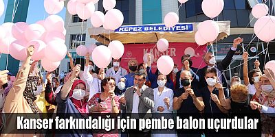 Kanser farkındalığı için pembe balon uçurdular