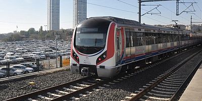 Karaismailoğlu: Üç büyükşehirde Türkiye nüfusunun 19 katından fazla yolcu taşıdık