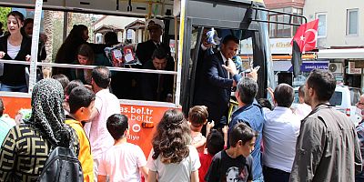 Kaş Belediyesi'nden 15 bin çocuğa 23 Nisan hediyesi   