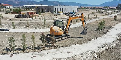Kaş Kınık Millet Bahçesi'nin yüzde 70'i tamamlandı