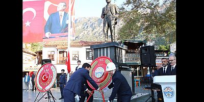 Kaş’ta 10 Kasım Atatürk'ü anma töreni