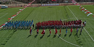 Kaş'ta 19 Mayıs Atatürk'ü Anma Gençlik ve Spor Bayramı coşkuyla kutlandı