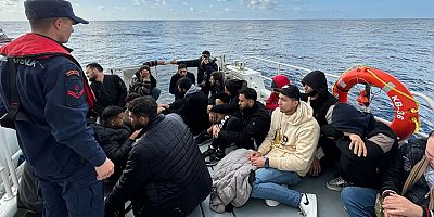 Kaş'ta 22 yabancı uyruklu şahıs yakalandı