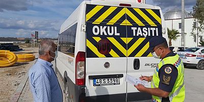 Kaş'ta okul servis araçlarına denetim