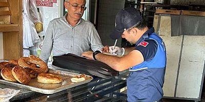 Kaş’ta zabıtadan fırınlarda hijyen ve gramaj denetimi 