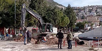 Kaş Yat Limanı kanalizasyon sorunu çözüldü