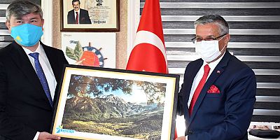 Kazakistan Büyükelçisi Saparbekuly Kemer Belediyesi'nde...