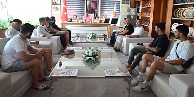 Kemer 2020 Futbol Kulübü’nden Başkan Topaloğlu’na ziyaret