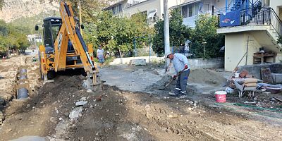 Kemer Belediyesi alt yapı çalışmalarına hızla devam ediyor