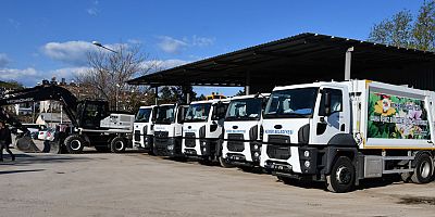 Kemer Belediyesi araç filosunu yeniliyor