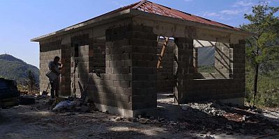 Kemer Belediyesi Beycik mahallesi muhtarlık binasını yeniliyor