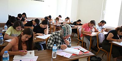 Kemer Belediyesi Eğitim kursundaki öğrenciler seri deneme sınavı sürecine girdi