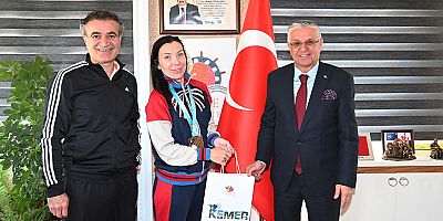 Kemer Belediyesi karate sporcusundan büyük başarı