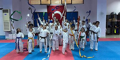 Kemer Belediyesi Karate Takımı kuşak atladı